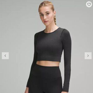 ** SOLD ** LULULEMON Ebb to Street Long Sleeve in Black/Dark Grey in Size 10